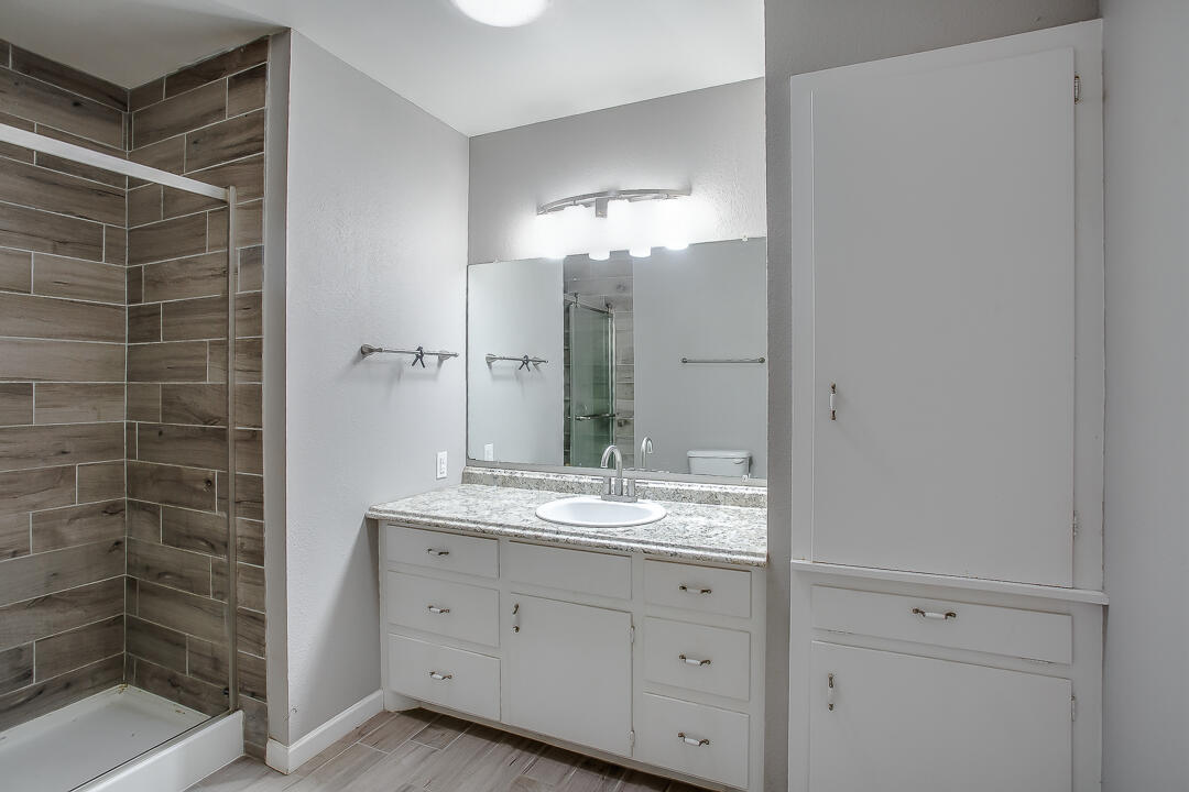 4402 28th Street Lubbock, TX 79410 - Photo 6 of 17 4402-108