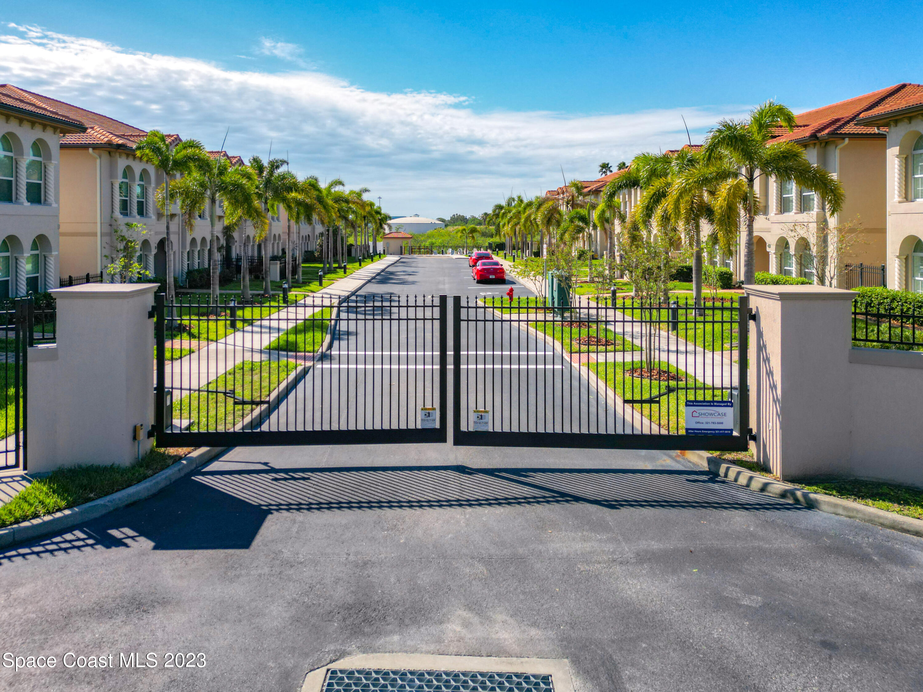 2240 Enjoya Lane Melbourne, FL 32901 - Photo 27 of 31 a view of a backyard with a garden