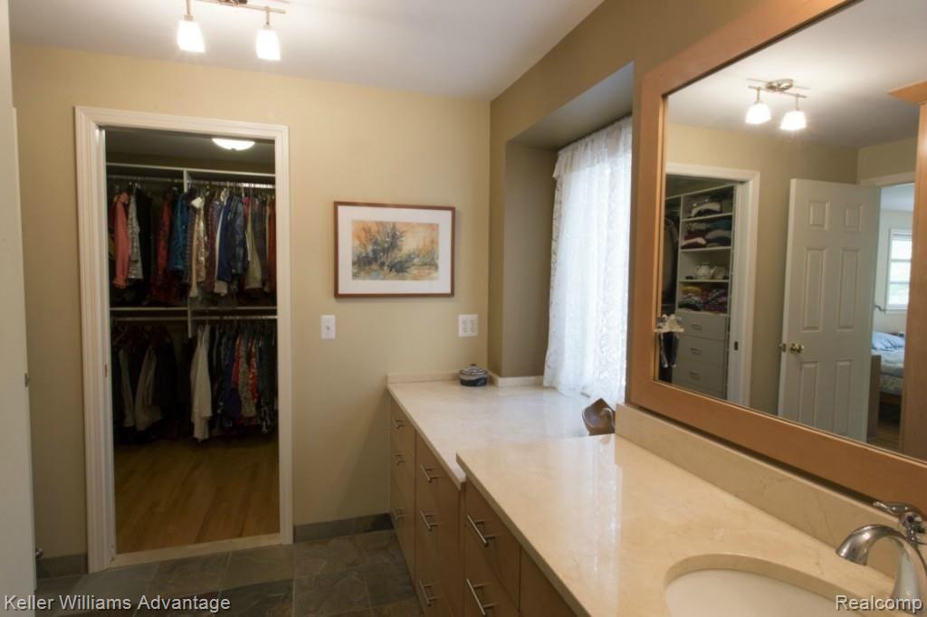 34155 Hunters Row Farmington, MI 48331 - Photo 16 of 61 Hunters Row_34155-32.jpg