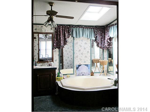 921 Osteen Road York, SC 29745 - Photo 4 of 8 Gallery Image 4