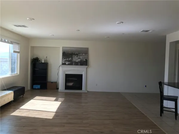 $950 | 5 Tributary Way, Jurupa Valley, CA 91752