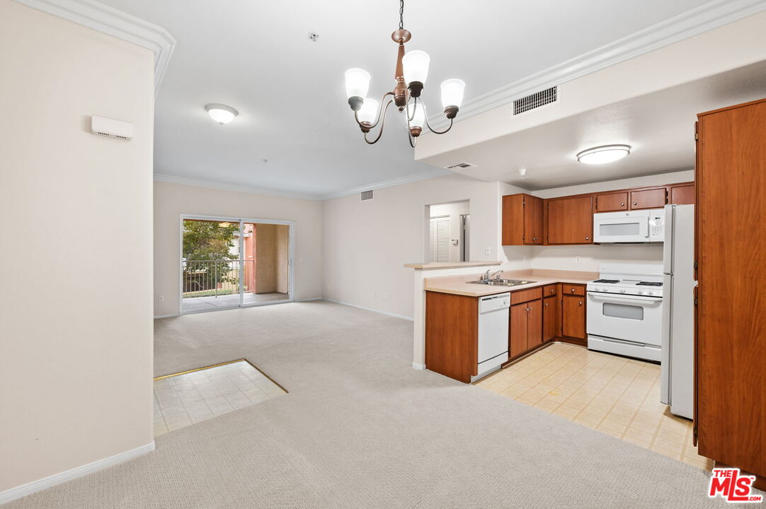 31277 David Lane Temecula, CA 92592 - Photo 13 of 35