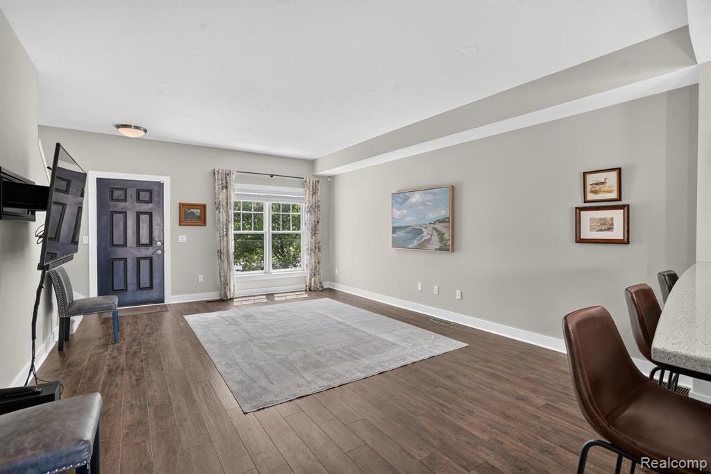 352 West Grand River Road, Unit 3 East Lansing, MI 48823 - Photo 12 of 35