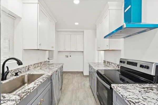 $377,000 | 102 West Maryland Avenue, Unit F1, Phoenix, AZ 85013
