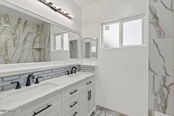$377,000 | 102 West Maryland Avenue, Unit F1, Phoenix, AZ 85013