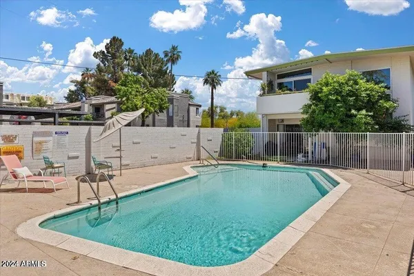 $377,000 | 102 West Maryland Avenue, Unit F1, Phoenix, AZ 85013