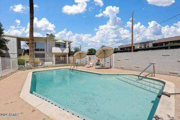 $377,000 | 102 West Maryland Avenue, Unit F1, Phoenix, AZ 85013