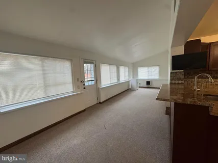 $379,900 | 18 West Redmont Road, Wilmington, DE 19804