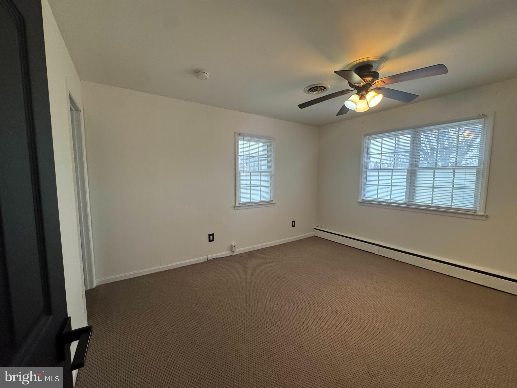 18 West Redmont Road Wilmington, DE 19804 - Photo 13 of 28 Master Bedroom with ensuite bathroom on main level