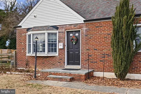 $379,900 | 18 West Redmont Road, Wilmington, DE 19804