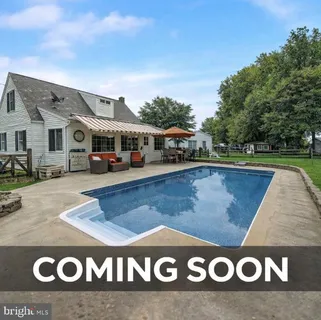 $379,900 | 18 West Redmont Road, Wilmington, DE 19804