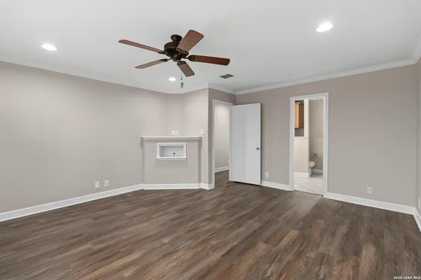 $2,150 | 24614 Maple Crest, San Antonio, TX 78261