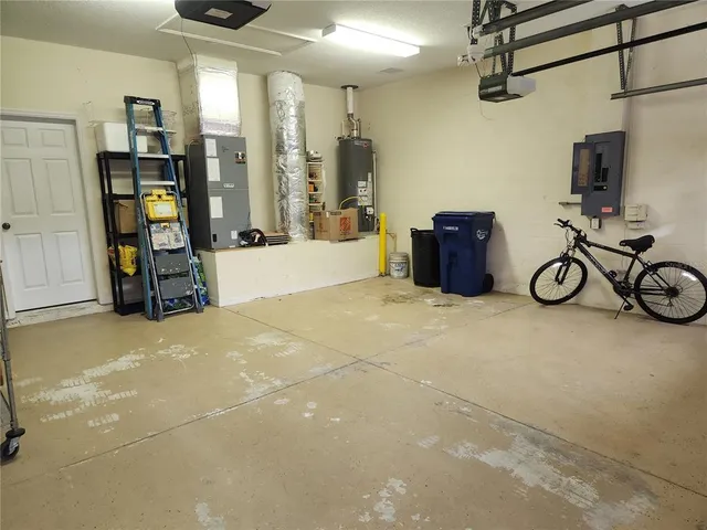 $2,300 | 6251 Wingspan Way, Bradenton, FL 34203