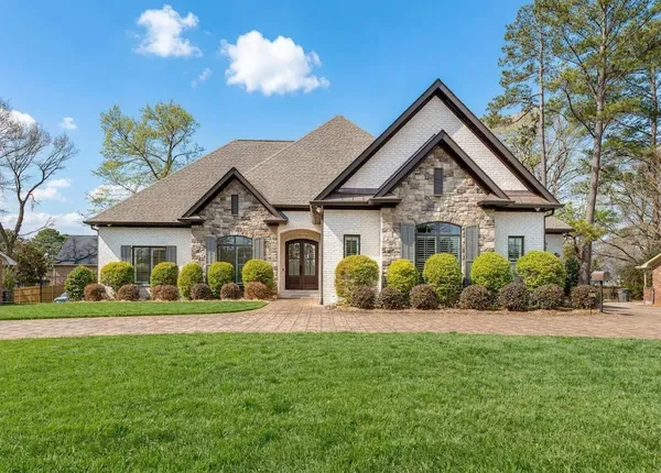 $669,500 | 1401 Fernwood Glendale Road, Spartanburg, SC 29307