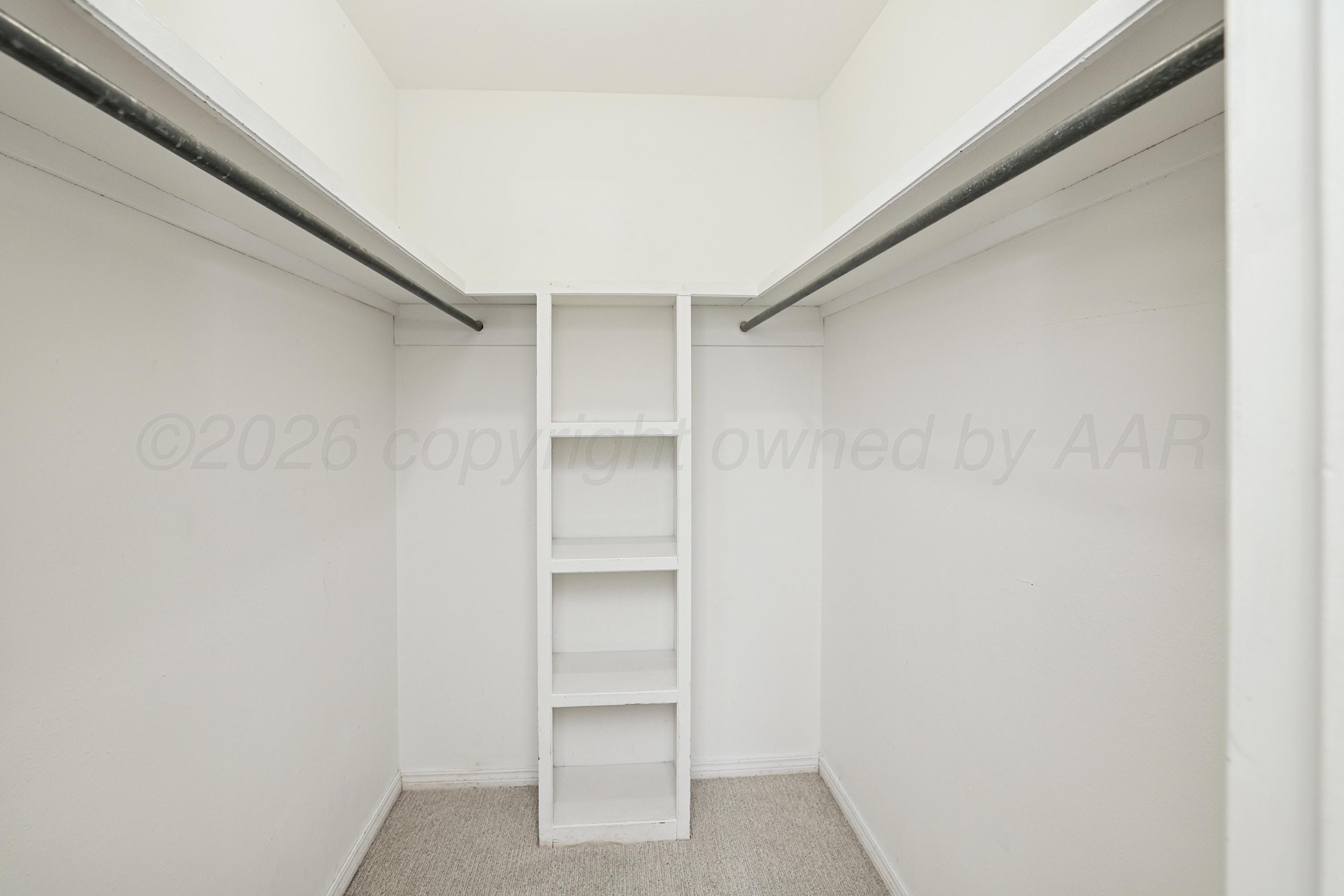 6205 Harvard Street Amarillo, TX 79109 - Photo 19 of 32 Primary Closet
