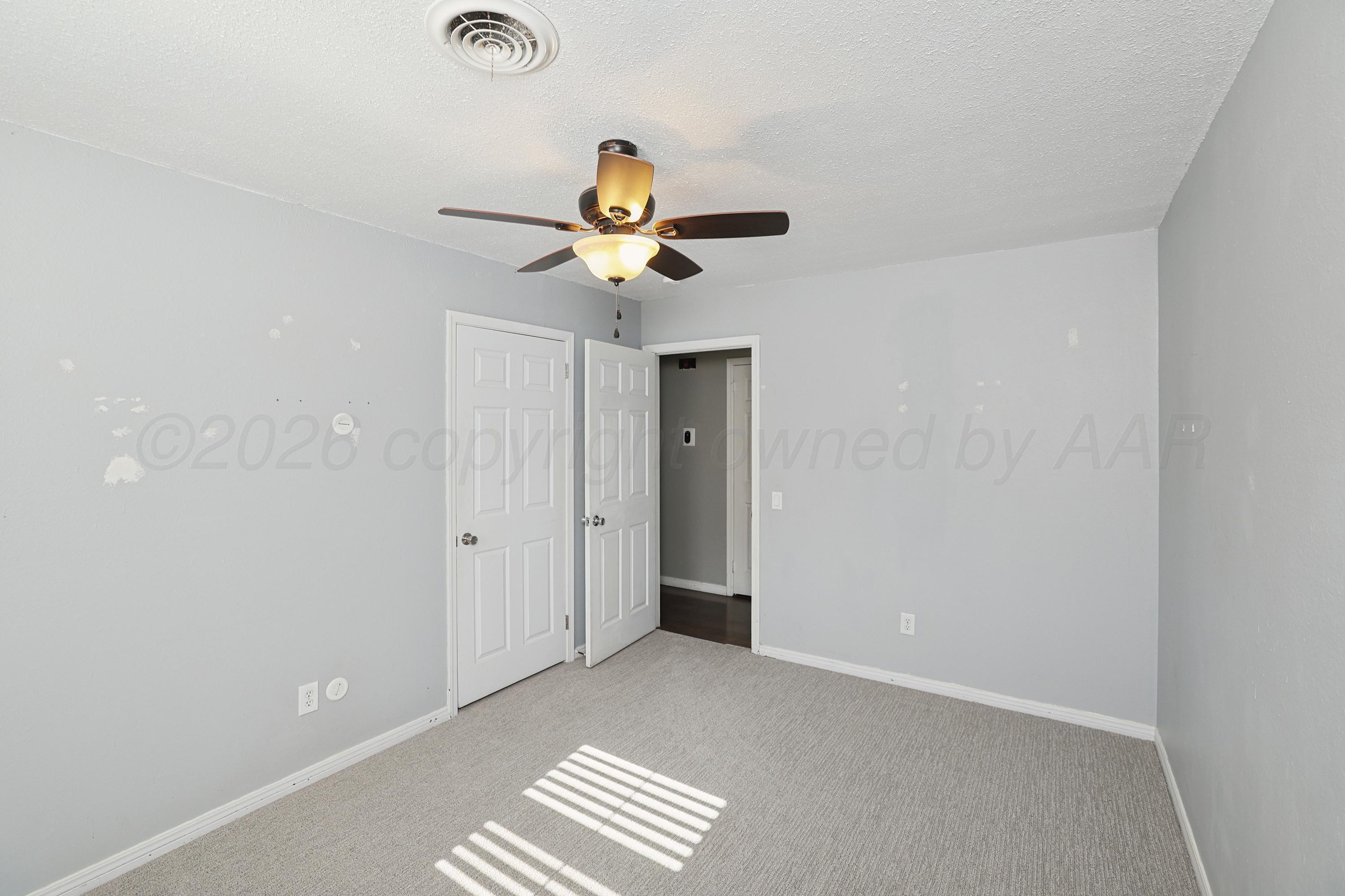 6205 Harvard Street Amarillo, TX 79109 - Photo 21 of 32 2nd Bedroom