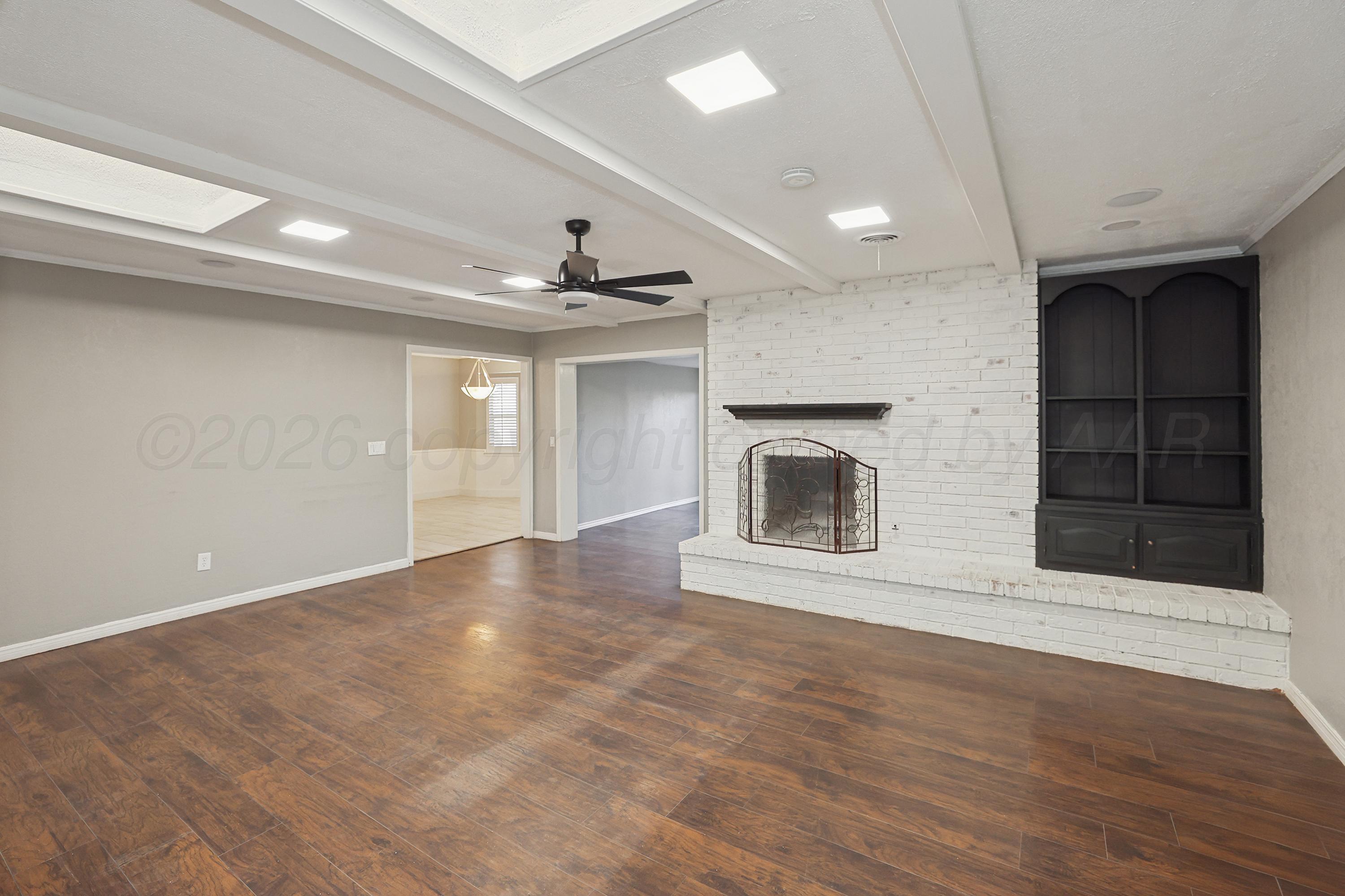 6205 Harvard Street Amarillo, TX 79109 - Photo 5 of 32 Living Area