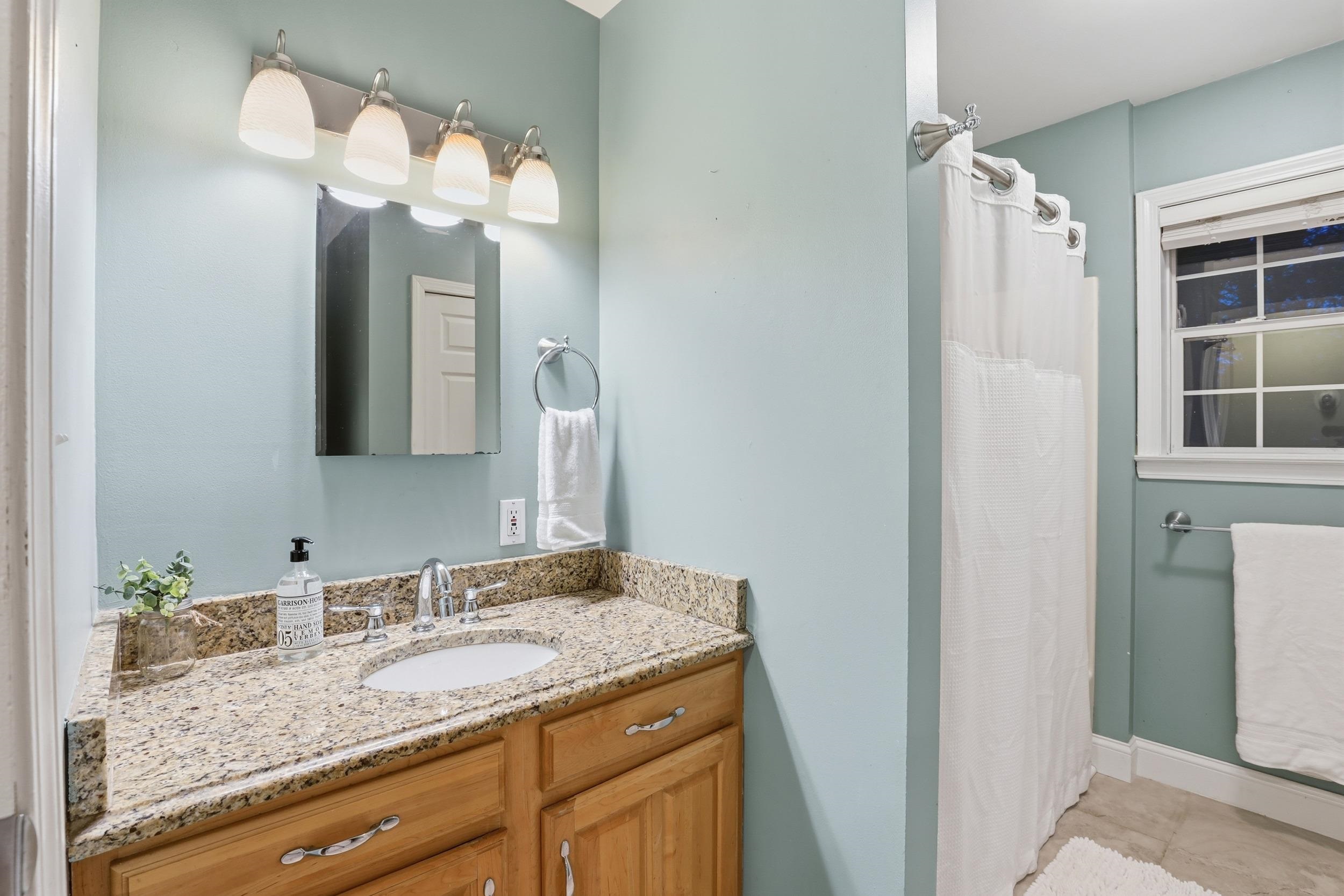 249 Cooper Hill Road Nottingham, NH 03290 - Photo 7 of 24
