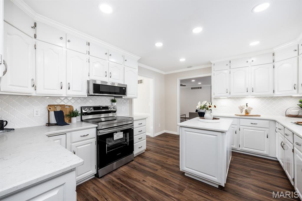 3 Ryan Circle Lebanon, IL 62254 - Photo 12 of 35