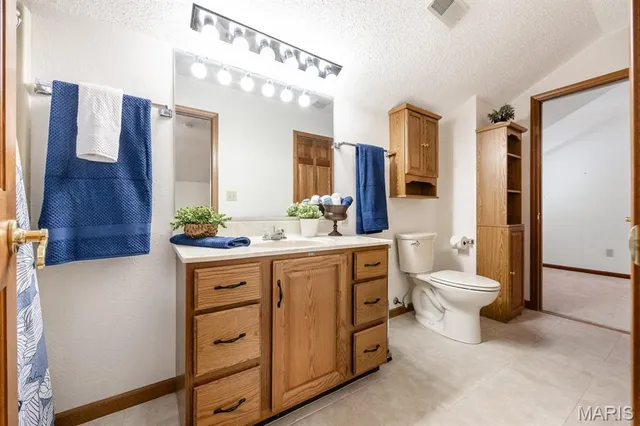 $429,900 | 3 Ryan Circle, Lebanon, IL 62254