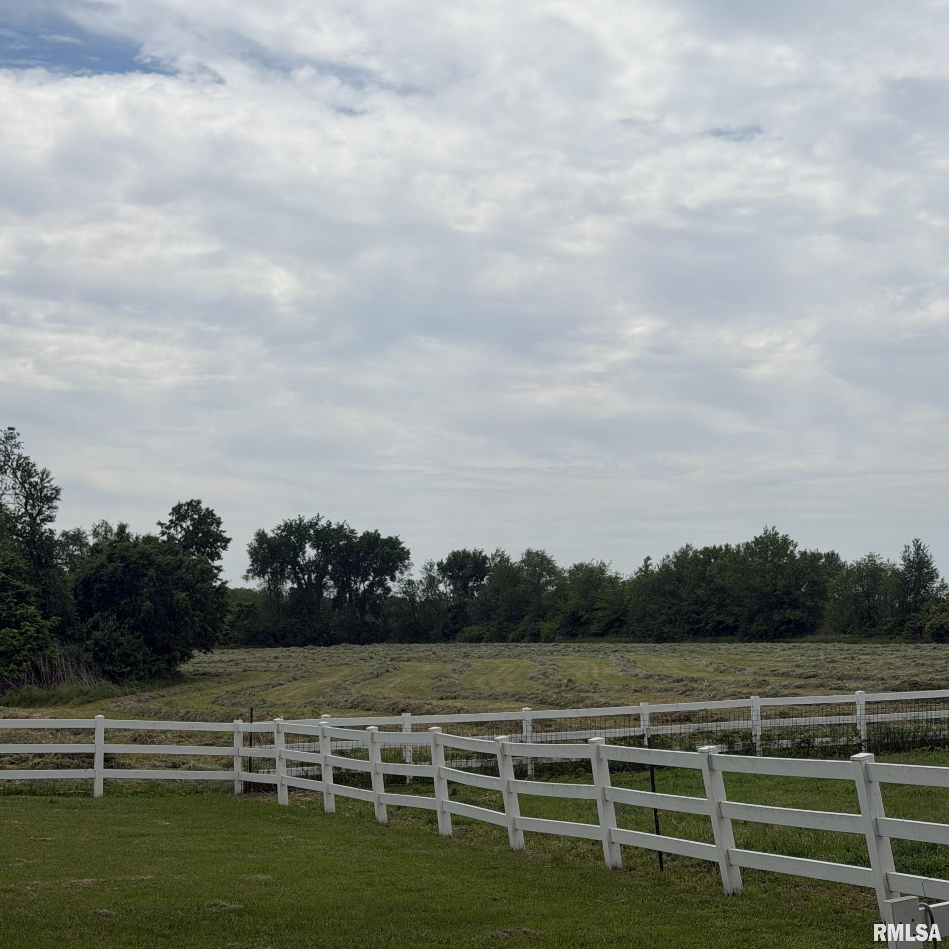 12406 West Akron Road Princeville, IL 61559 - Photo 7 of 40