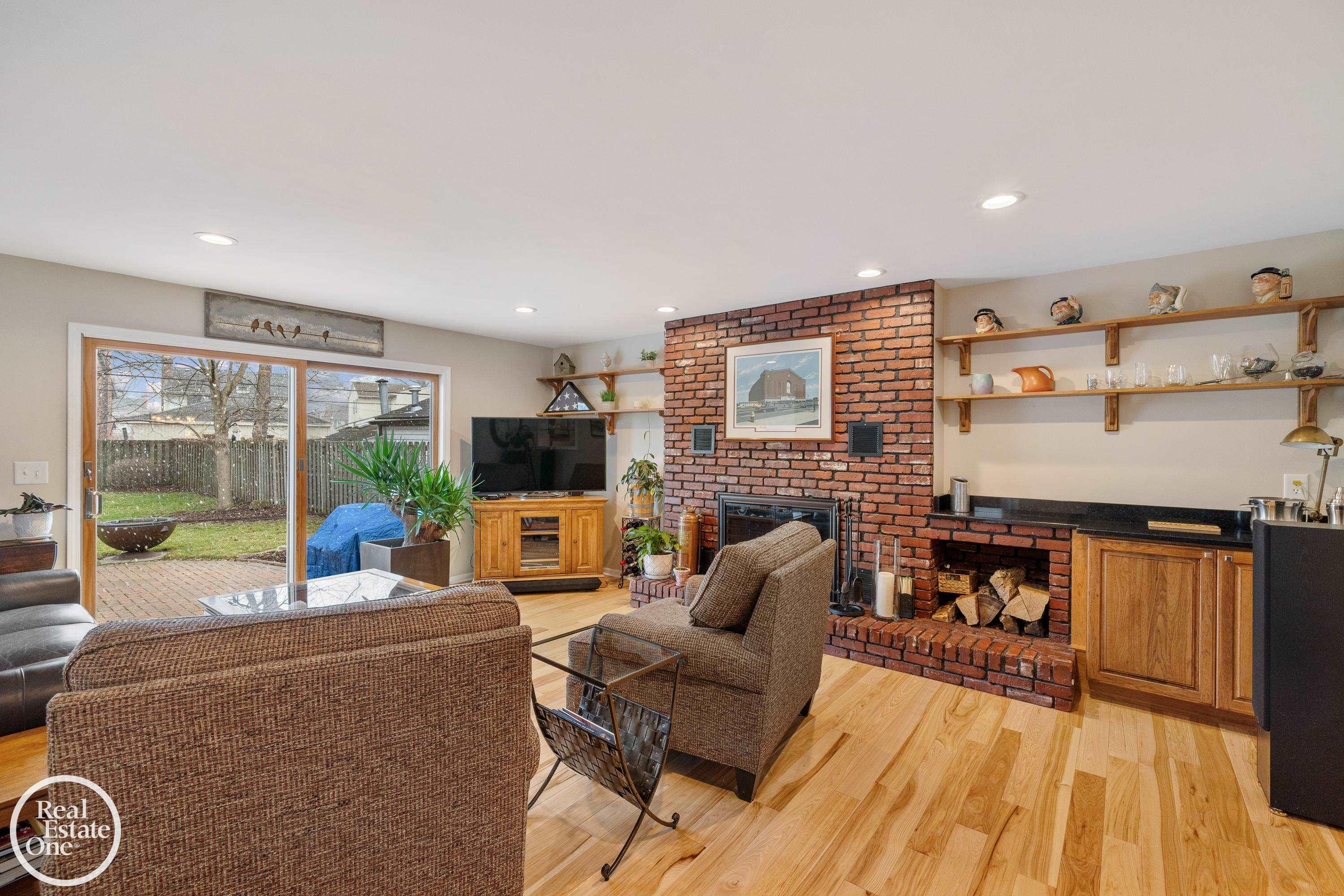 1623 Severn Road Grosse Pointe, MI 48236 - Photo 23 of 68 50202314-01a05ade-a550-4ae0-8ca1-737feee54a3e.JPG