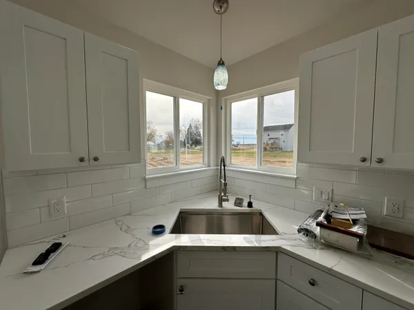 $284,100 | 2029 Grn Acrs Drive, Adrian, MI 49221