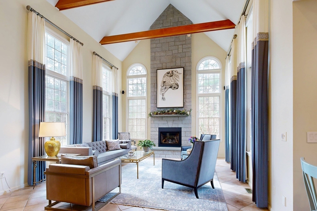 19 Haven Road Medfield, MA 02052 - Photo 4 of 42 Gallery Image 4
