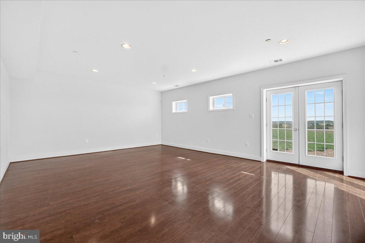 8710 Dollyhyde Road Union Bridge, MD 21791 - Photo 28 of 92