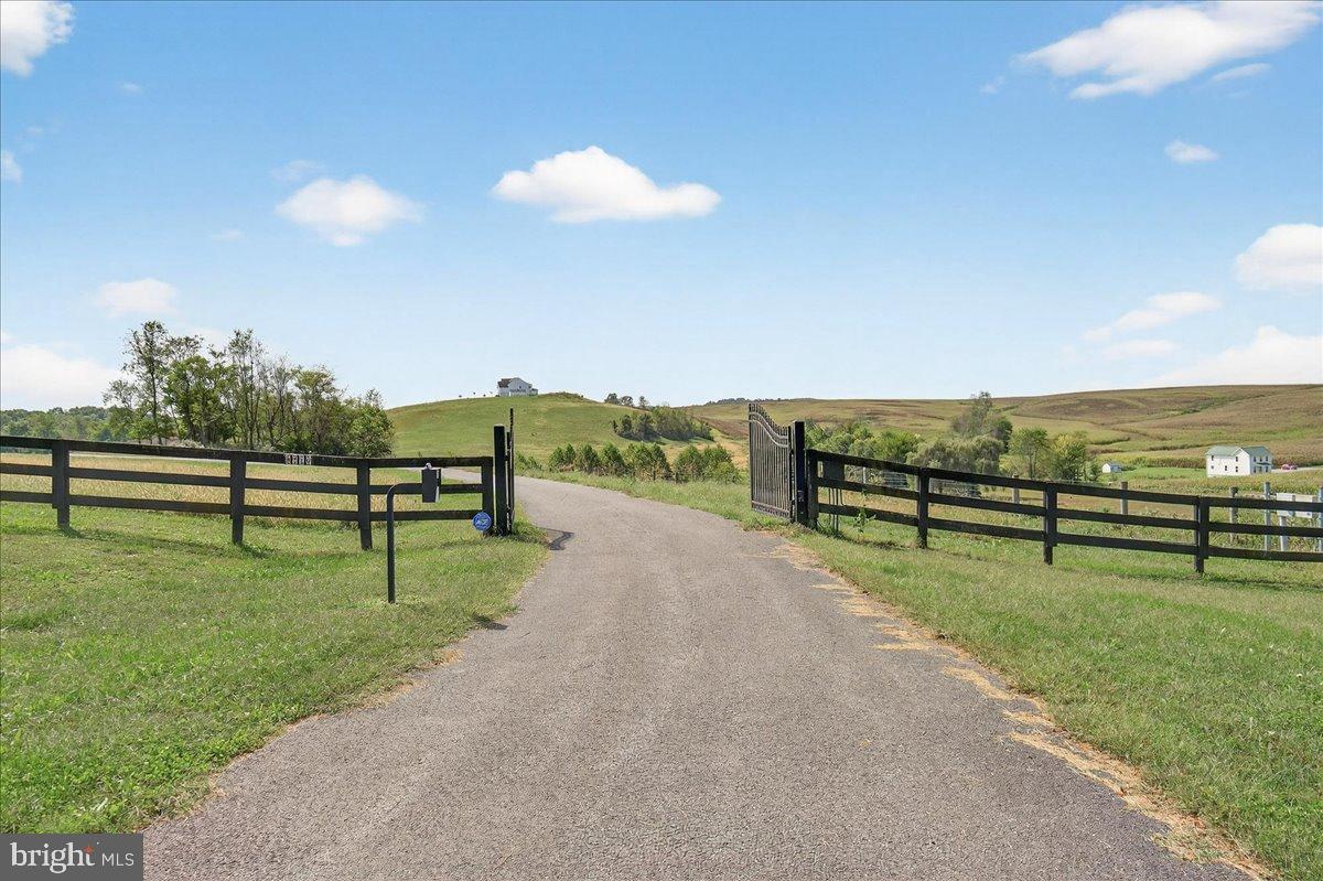 8710 Dollyhyde Road Union Bridge, MD 21791 - Photo 6 of 92