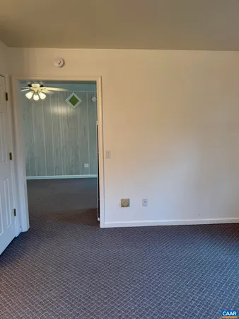 a view of empty room with window