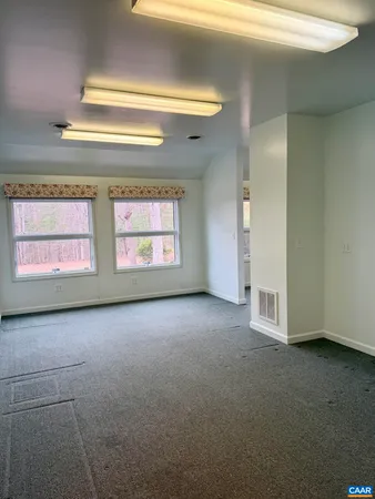 $850,000 | 670 Baber Circle, Scottsville, VA 24590