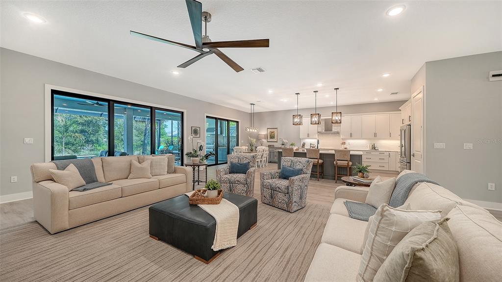 5018 Surfside Circle Lakewood Ranch, FL 34211 - Photo 9 of 76