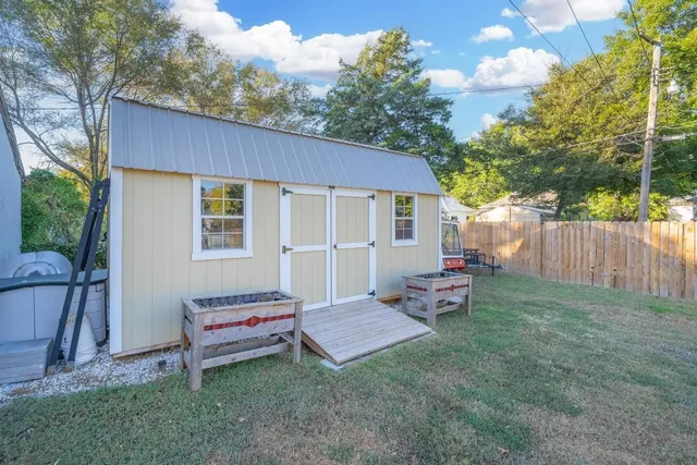 $103,000 | 1114 North B Street, Wellington, KS 67152