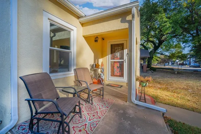 $103,000 | 1114 North B Street, Wellington, KS 67152