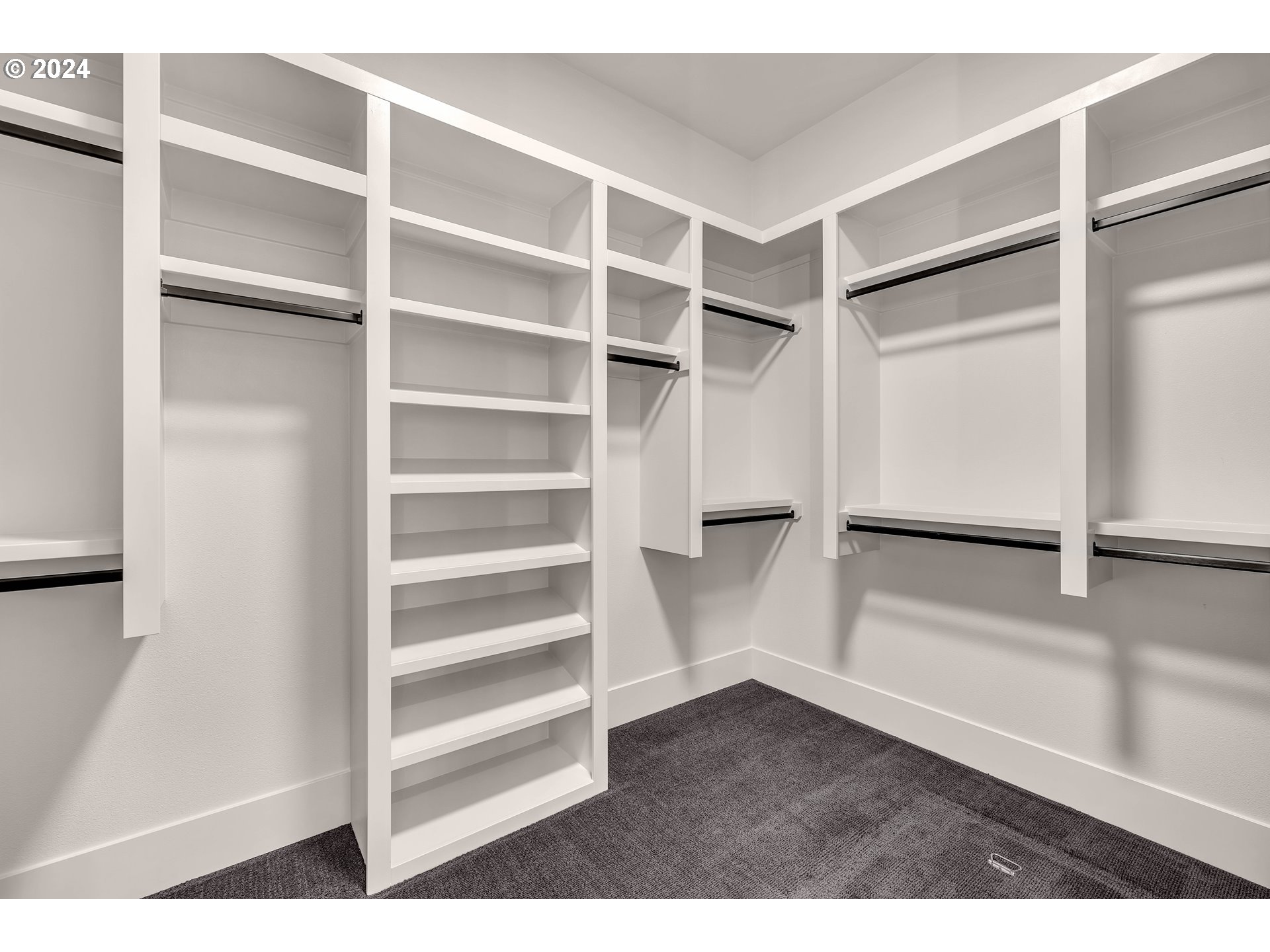 2507 Northeast 178th Street Ridgefield, WA 98642 - Photo 30 of 48 a view of an empty walk in closet