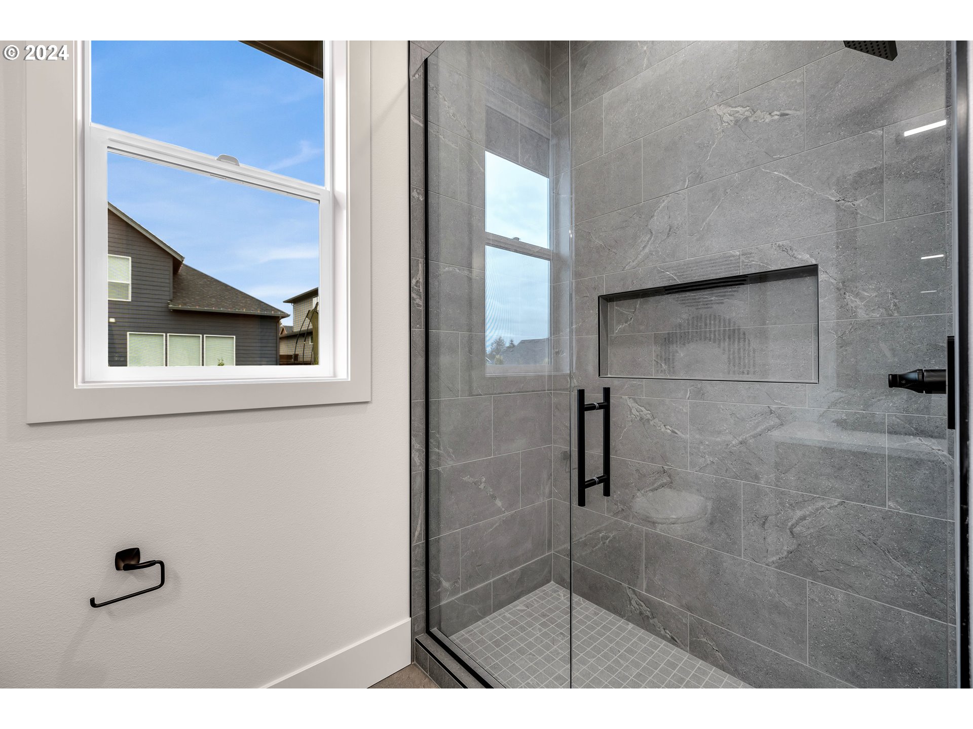 2507 Northeast 178th Street Ridgefield, WA 98642 - Photo 36 of 48 a bathroom with a shower