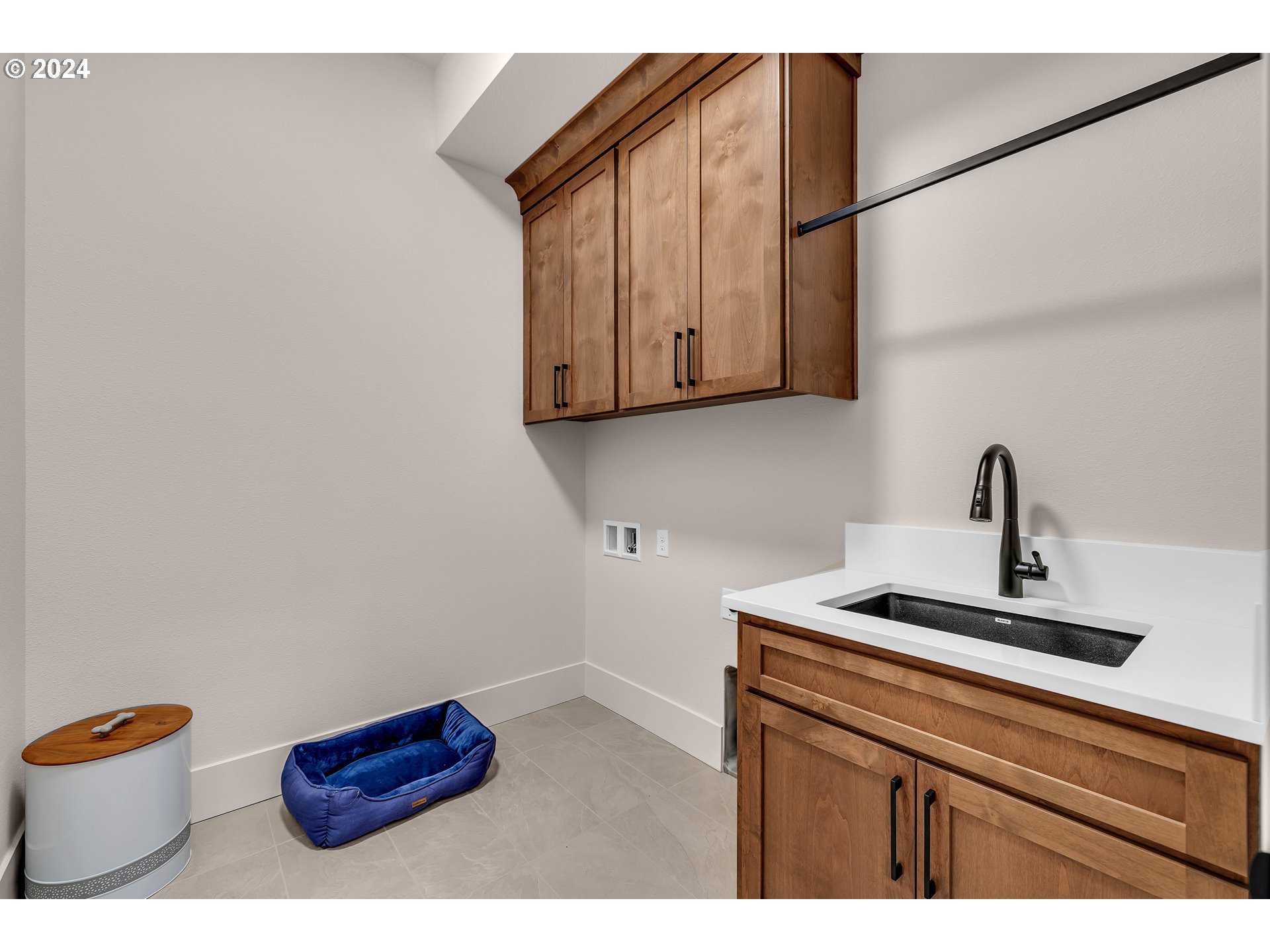 2507 Northeast 178th Street Ridgefield, WA 98642 - Photo 37 of 48 a kitchen with a sink and a stove