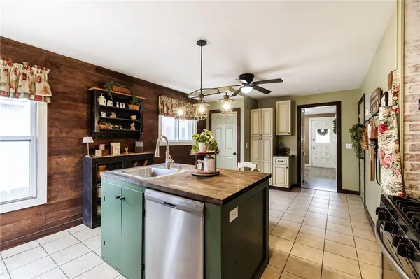 $189,900 | 30 Pearl Street, Batavia City, NY 14020