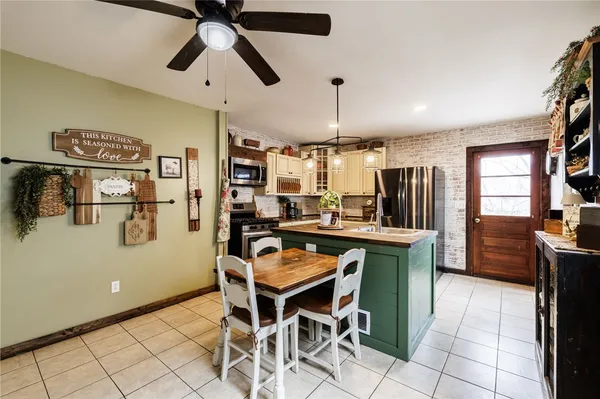 $189,900 | 30 Pearl Street, Batavia City, NY 14020