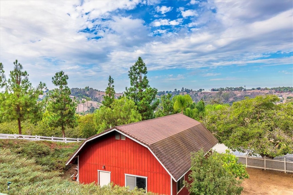 1766 Rabbit Hill Fallbrook, CA 92028 - Photo 58 of 75 an aerial view of a house