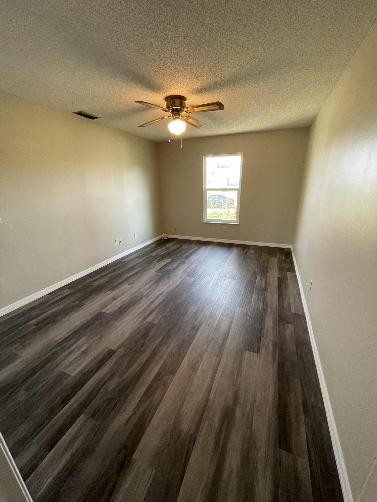 977 Southwest Longfellow Road Port St. Lucie, FL 34953 - Photo 10 of 29 IMG_6842