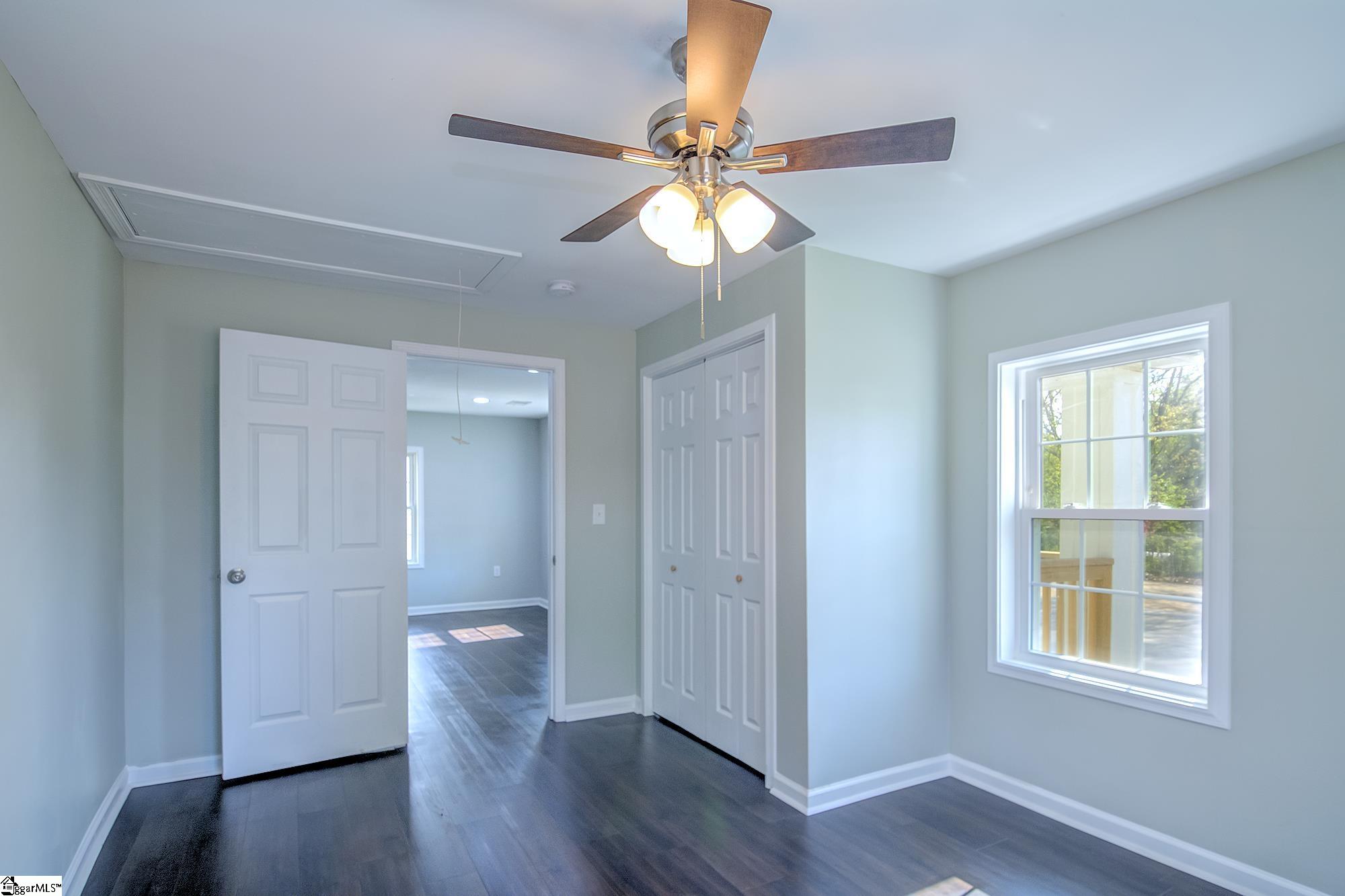 21 Hunt Street Greenville, SC 29611 - Photo 13 of 33