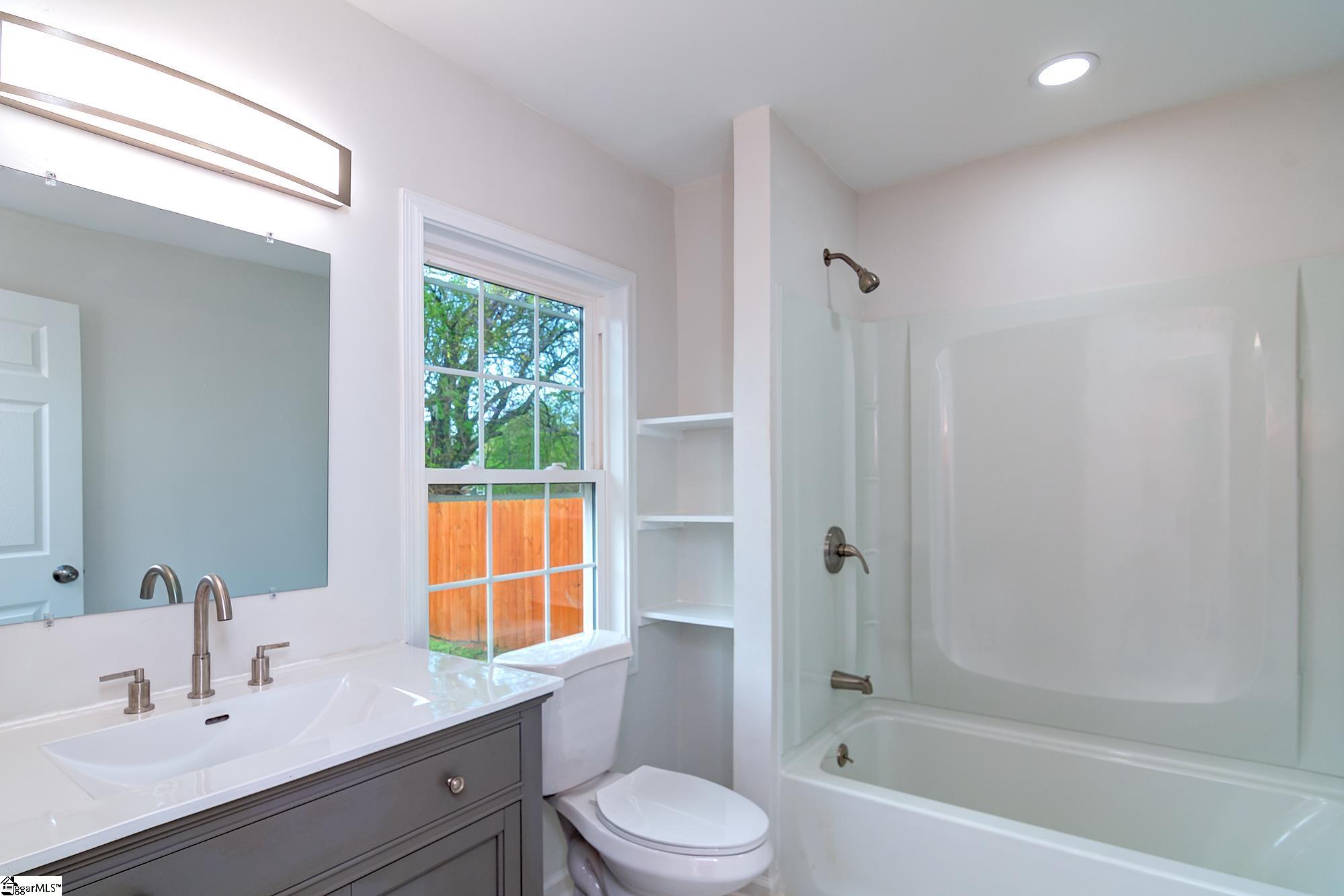 21 Hunt Street Greenville, SC 29611 - Photo 25 of 33