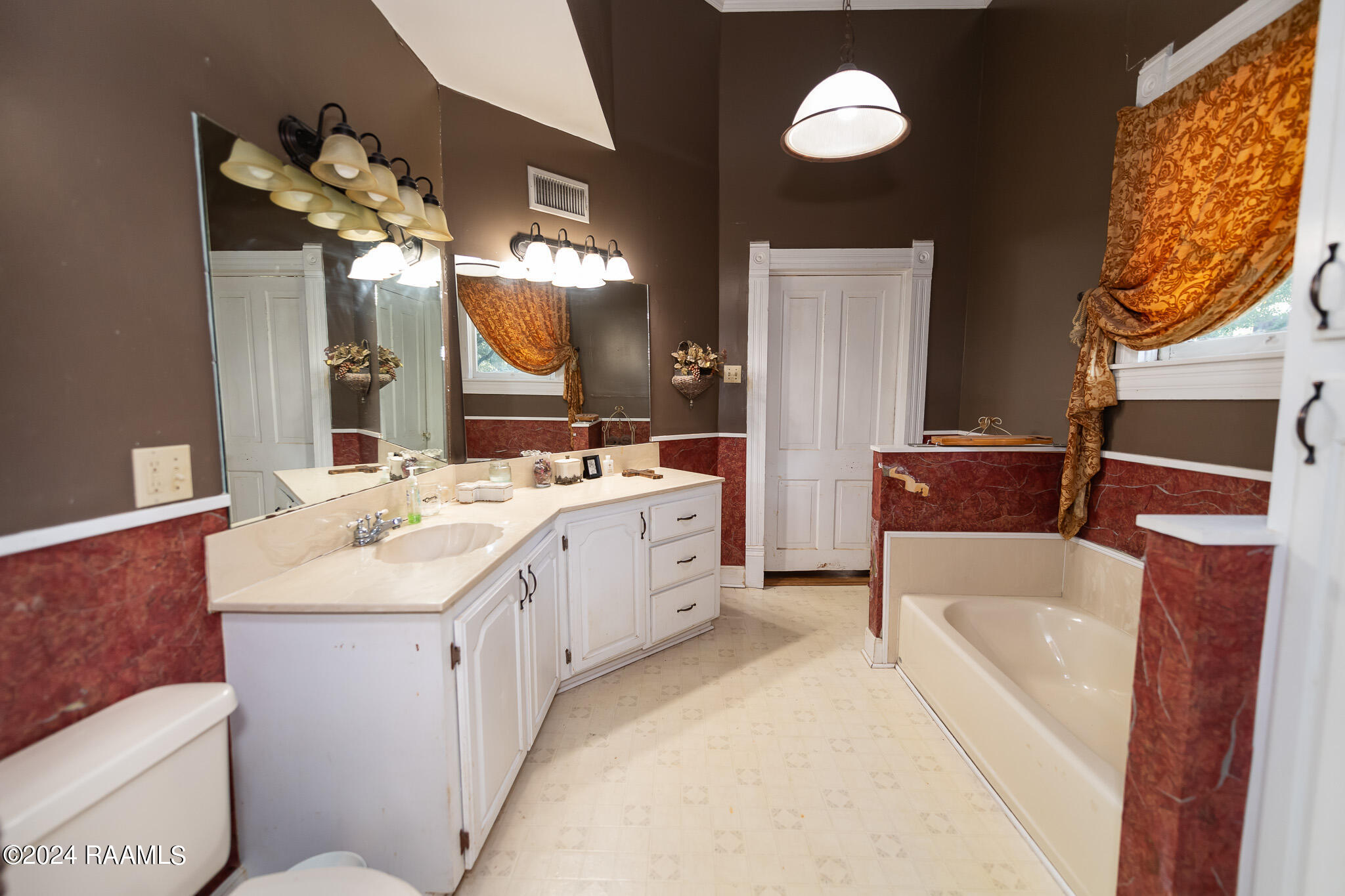 401 South 4th Street Eunice, LA 70535 - Photo 13 of 32 BHP_7966