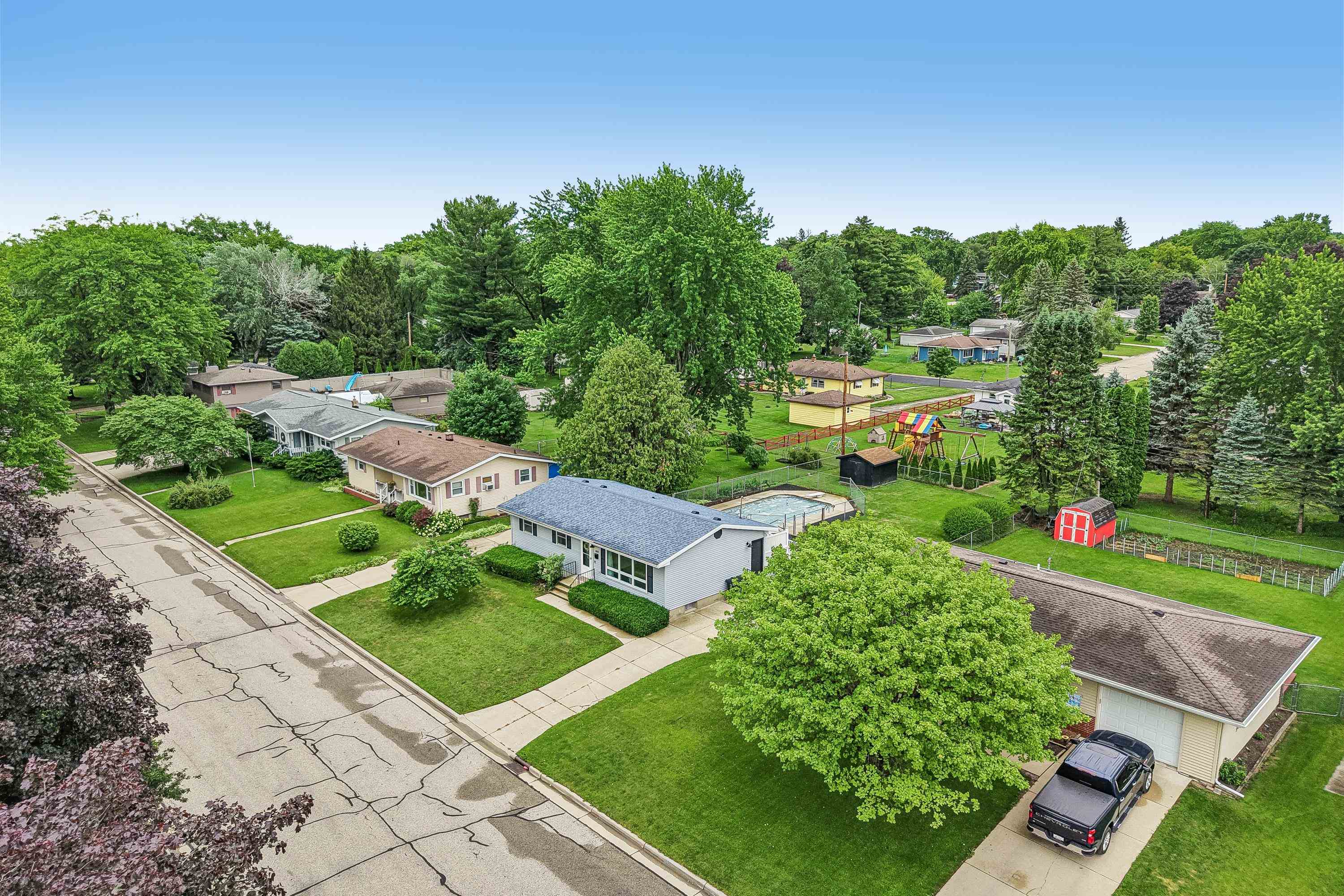 809 West Street Stoughton, WI 53589 - Photo 41 of 48