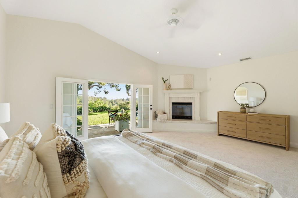 3044 Camino Del Rancho Encinitas, CA 92024 - Photo 5 of 65 Gallery Image 5