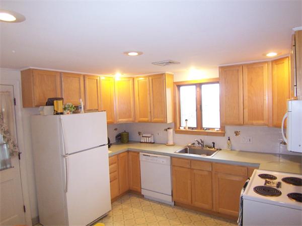 222 Governors Road Quincy, MA 02169 - Photo 5 of 16 Gallery Image 5