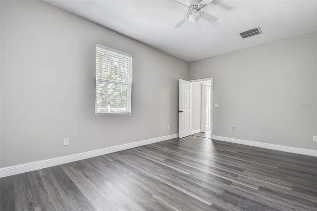 $319,900 | 16519 US Highway 41, Spring Hill, FL 34610