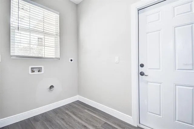 $319,900 | 16519 US Highway 41, Spring Hill, FL 34610